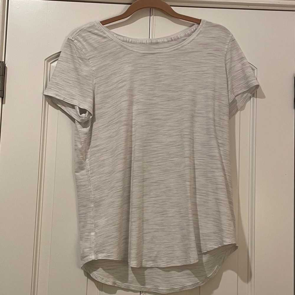Lululemon White/Gray Heathered Love Crew Short Sleeve T-Shirt (size 8)